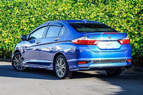2017 Honda Grace Modulo Hybrid - Thumbnail
