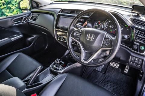 2017 Honda Grace Modulo Hybrid - Thumbnail