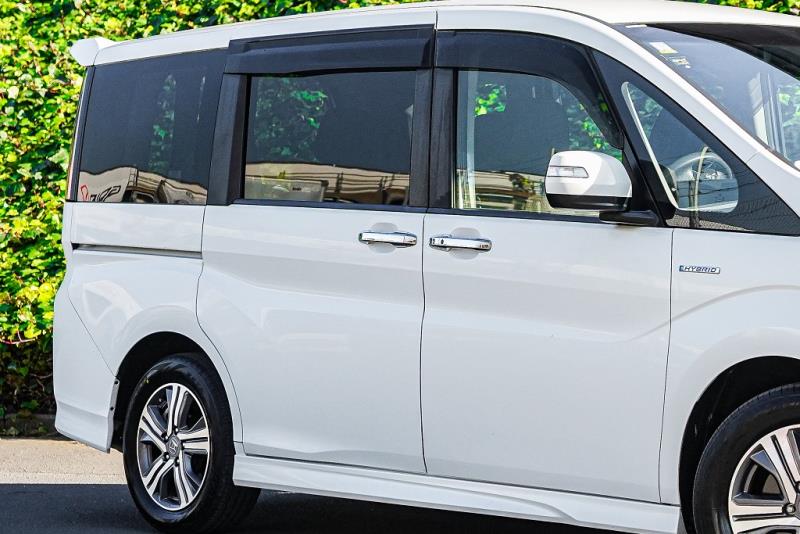 2017 Honda Step Wagon