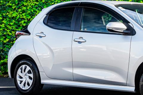 2020 Toyota Yaris Hybrid - Thumbnail
