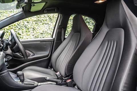 2020 Toyota Yaris Hybrid - Thumbnail