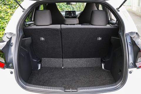 2020 Toyota Yaris Hybrid - Thumbnail