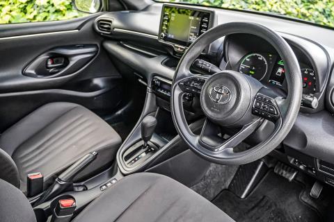 2020 Toyota Yaris Hybrid - Thumbnail