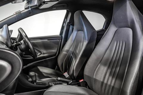 2020 Toyota Yaris Hybrid / Vitz - Thumbnail