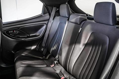 2020 Toyota Yaris Hybrid / Vitz - Thumbnail