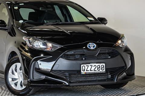 2020 Toyota Yaris Hybrid / Vitz - Thumbnail