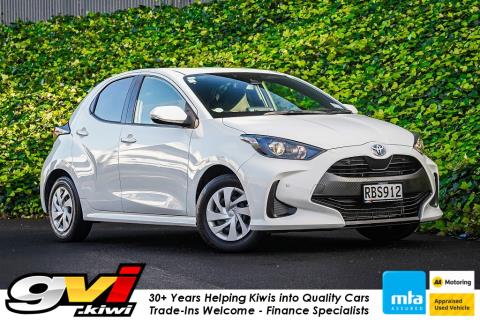 2020 Toyota Yaris Hybrid - Thumbnail