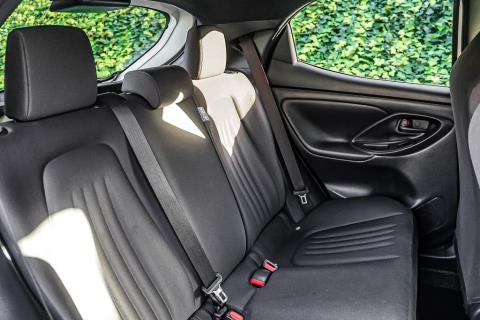 2020 Toyota Yaris Hybrid - Thumbnail