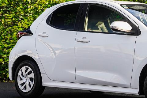 2020 Toyota Yaris Hybrid - Thumbnail