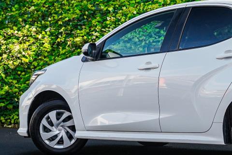 2020 Toyota Yaris Hybrid - Thumbnail