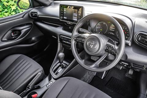 2020 Toyota Yaris Hybrid - Thumbnail