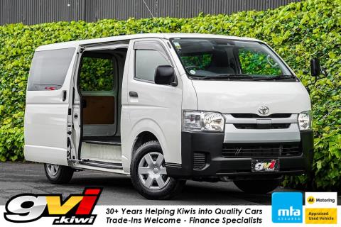 2020 Toyota Hiace ZL 5 Door - Thumbnail