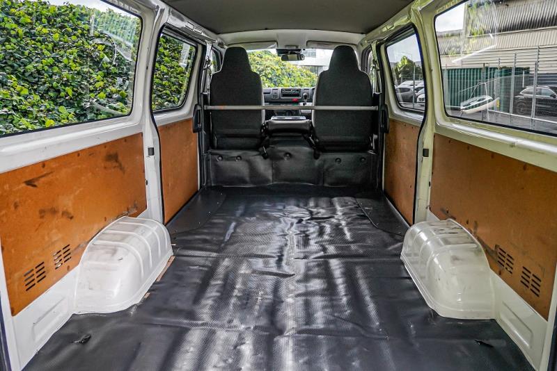 2020 Toyota Hiace ZL 5 Door