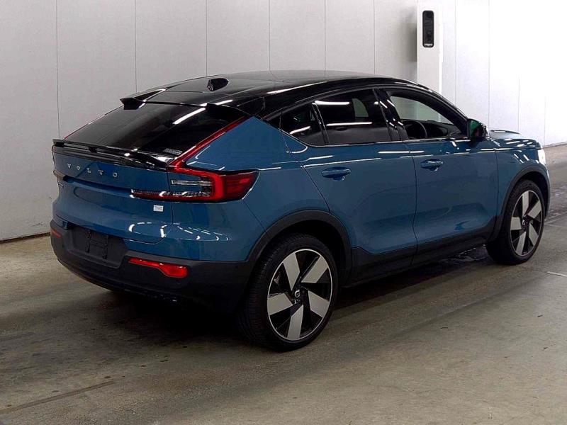 2022 Volvo eC40 Recharge Ultimate R8