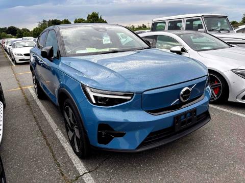 2022 Volvo eC40 Recharge Ultimate R8 - Thumbnail