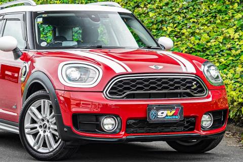 2017 Mini Cooper SE Crossover All 4 - Thumbnail