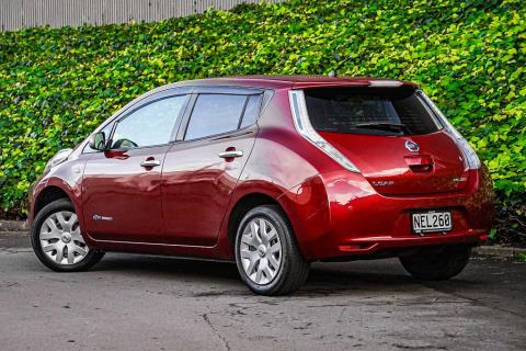 2015 Nissan Leaf Gen 2 70% SOH - Thumbnail