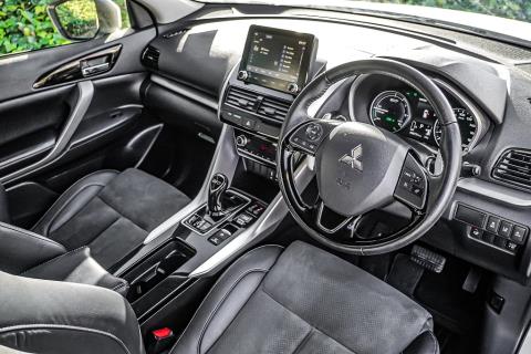 2022 Mitsubishi Eclipse Cross PHEV - Thumbnail