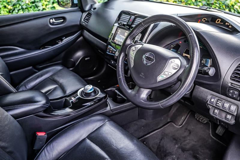 2016 Nissan Leaf Tekna 30kWh