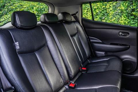 2016 Nissan Leaf Tekna 30kWh - Thumbnail
