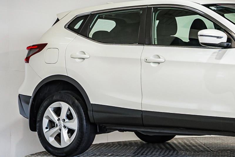 2020 Nissan Qashqai ST / Dualis