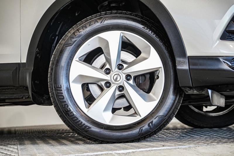 2020 Nissan Qashqai ST / Dualis