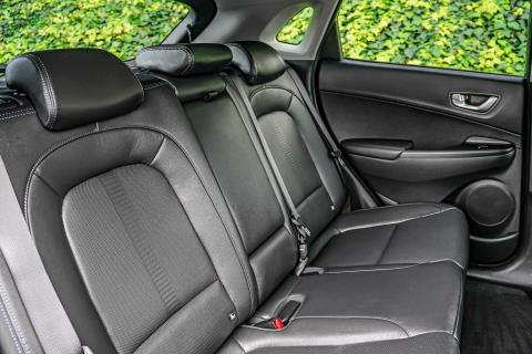 2022 Hyundai Kona EV 64kWh - Thumbnail