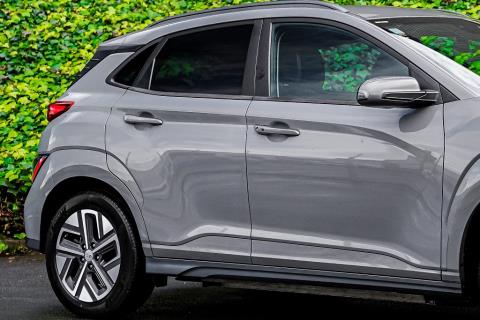 2022 Hyundai Kona EV 64kWh - Thumbnail