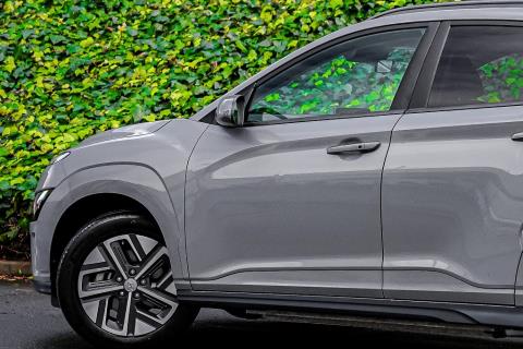 2022 Hyundai Kona EV 64kWh - Thumbnail