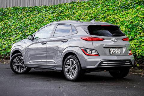 2022 Hyundai Kona EV 64kWh - Thumbnail