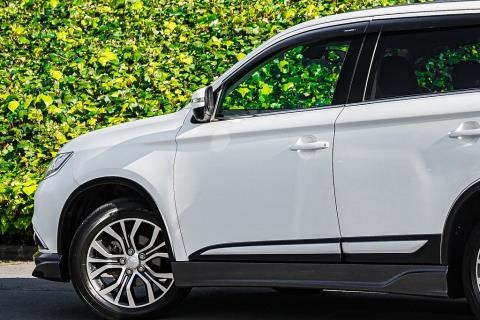 2016 Mitsubishi Outlander 24G 4WD - Thumbnail
