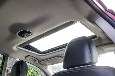 2016 Subaru Outback 4WD Limited - Thumbnail