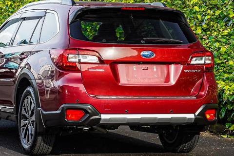 2016 Subaru Outback 4WD Limited - Thumbnail