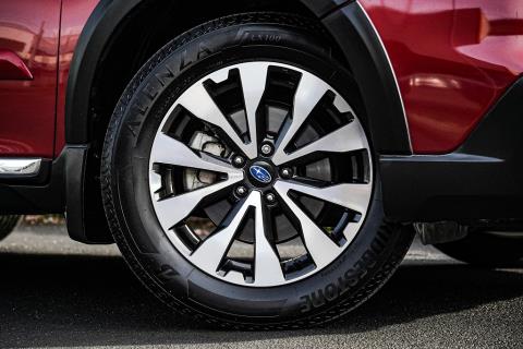 2016 Subaru Outback 4WD Limited - Thumbnail