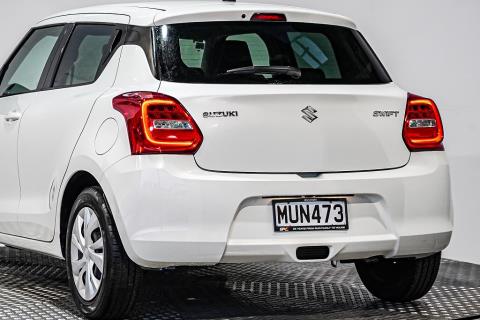 2020 Suzuki Swift GLC Automatic - Thumbnail