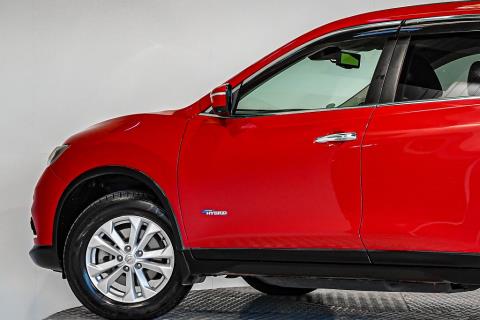 2016 Nissan X-Trail Hybrid - Thumbnail