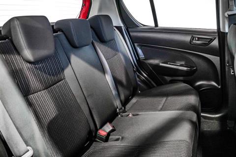 2014 Suzuki Swift - Thumbnail