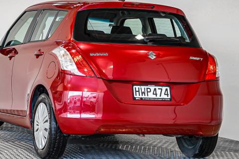 2014 Suzuki Swift - Thumbnail