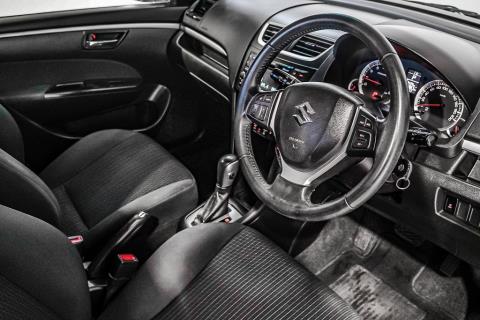 2014 Suzuki Swift - Thumbnail