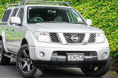 2015 Nissan Navara ST 4WD - Thumbnail