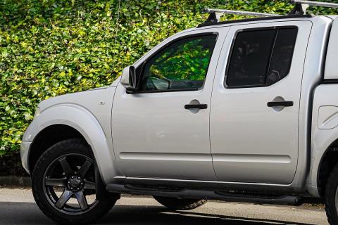2015 Nissan Navara ST 4WD - Thumbnail
