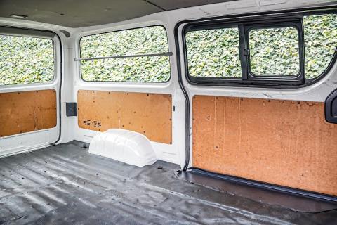 2017 Toyota Hiace ZL 5 Door - Thumbnail