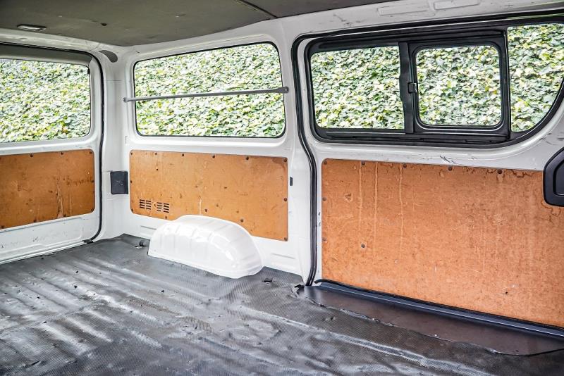 2017 Toyota Hiace ZL 5 Door