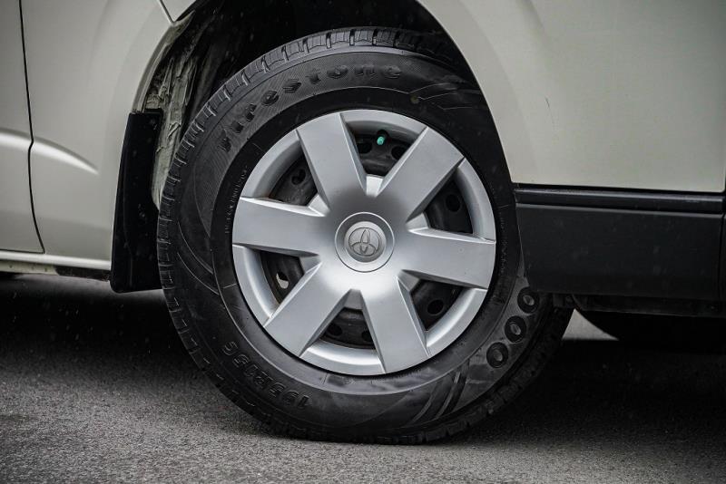 2017 Toyota Hiace ZL 5 Door