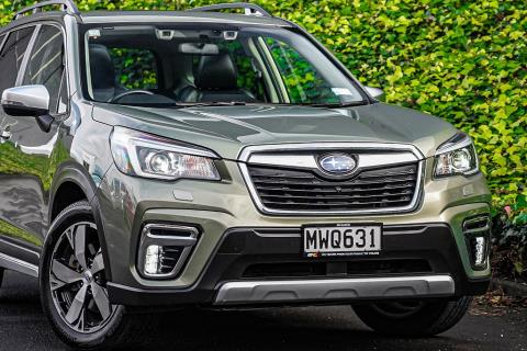 2020 Subaru Forester Premium 4WD - Thumbnail
