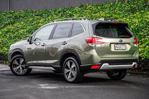 2020 Subaru Forester Premium 4WD - Thumbnail