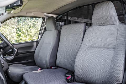 2014 Toyota Hiace ZL 5 Door - Thumbnail