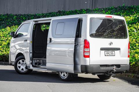 2014 Toyota Hiace ZL 5 Door - Thumbnail
