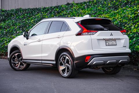 2022 Mitsubishi Eclipse Cross XLS PHEV - Thumbnail
