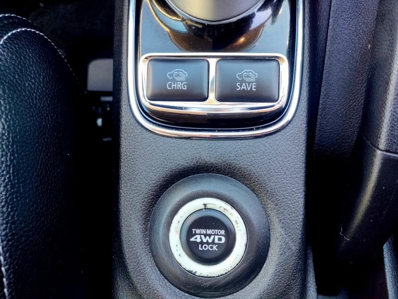 2013 Mitsubishi Outlander PHEV 4WD